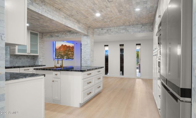 7240 N VIA DE LA MONTANA --, Scottsdale, AZ 85258