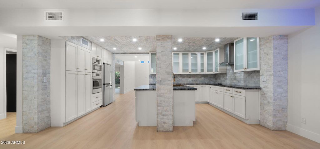 7240 N VIA DE LA MONTANA --, Scottsdale, AZ 85258 — photo 3