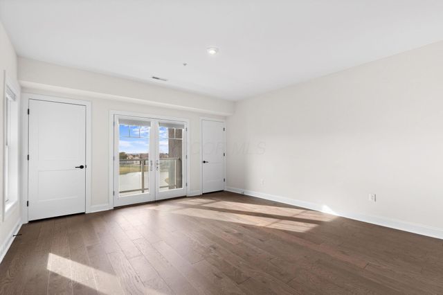 5233 Highpointe Lakes Drive, 301, Westerville, OH 43081