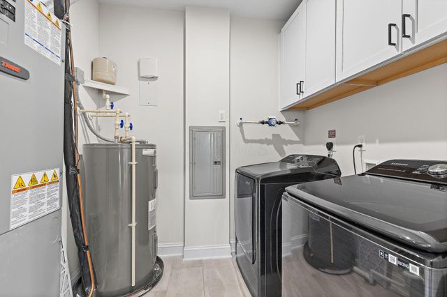 5233 Highpointe Lakes Drive, 301, Westerville, OH 43081