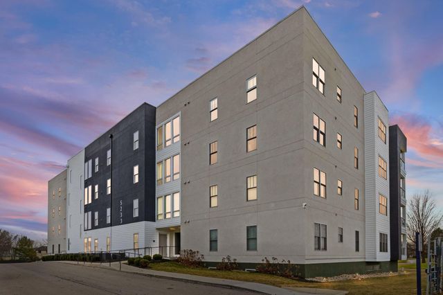 5233 Highpointe Lakes Drive, 301, Westerville, OH 43081