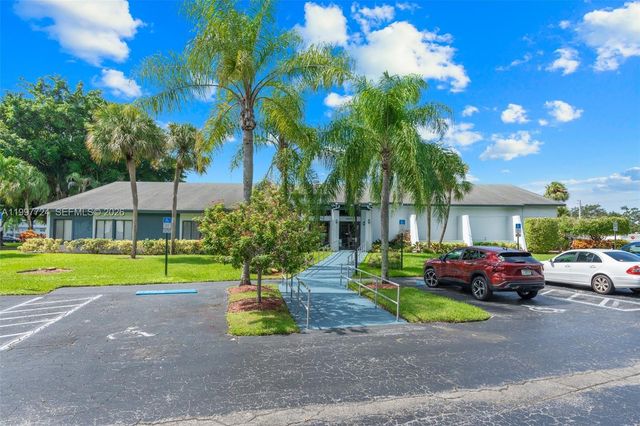 1480 NW 80th Avenue 304, Margate, FL 33063