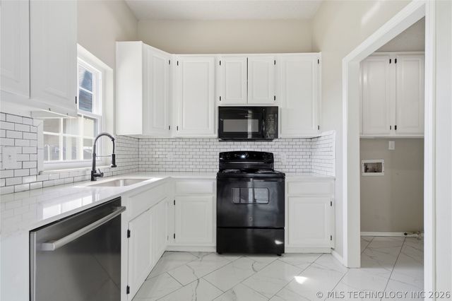 12302 E 87th Street N, Owasso, OK 74055