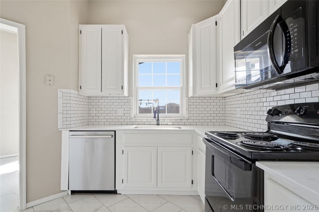 12302 E 87th Street N, Owasso, OK 74055