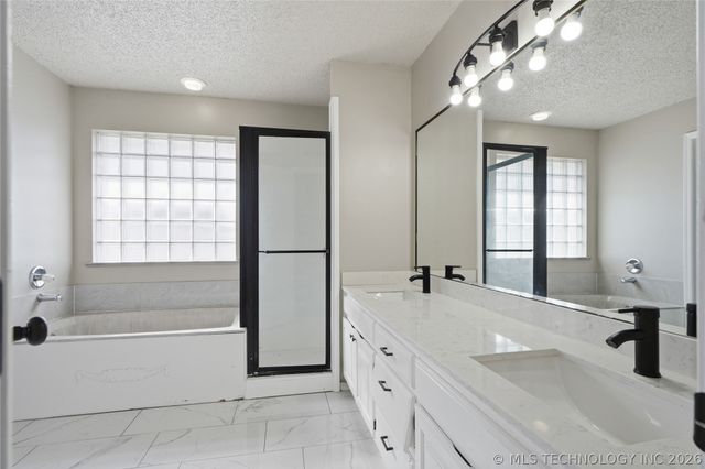 12302 E 87th Street N, Owasso, OK 74055