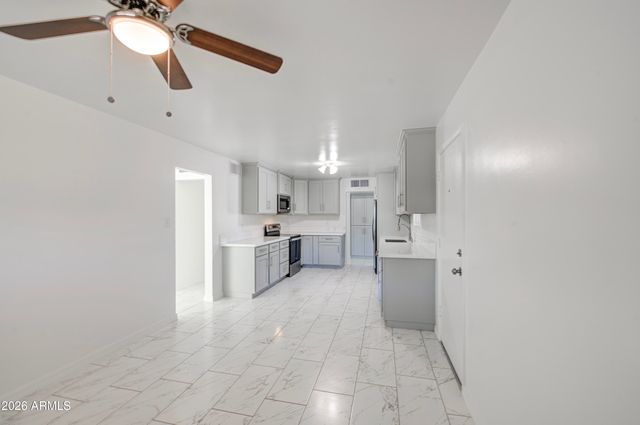 2048 W CLAREMONT Street, Phoenix, AZ 85015