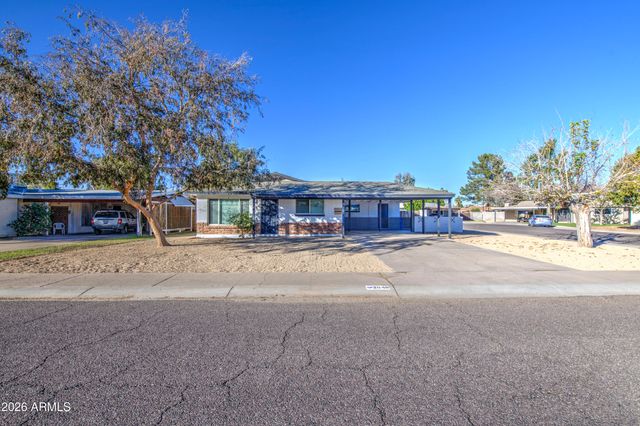 2048 W CLAREMONT Street, Phoenix, AZ 85015