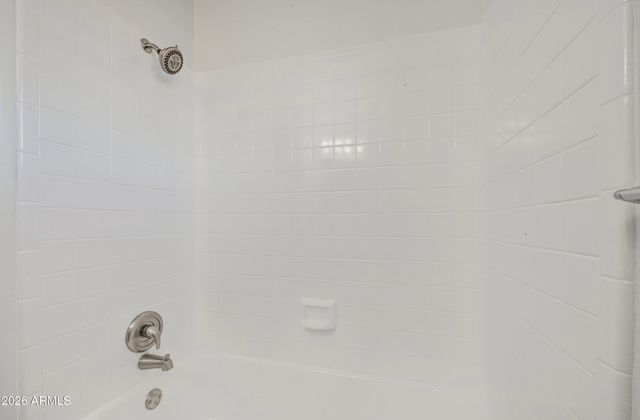 2048 W CLAREMONT Street, Phoenix, AZ 85015