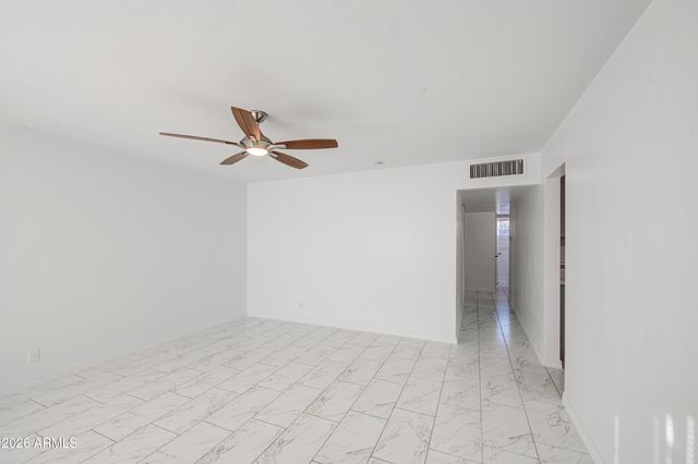 2048 W CLAREMONT Street, Phoenix, AZ 85015