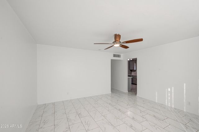 2048 W CLAREMONT Street, Phoenix, AZ 85015