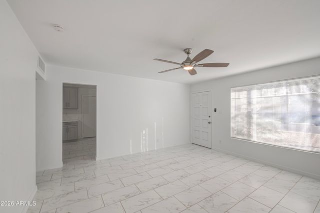 2048 W CLAREMONT Street, Phoenix, AZ 85015