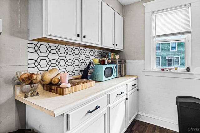 2 Russell Ave, Whitestown, NY 13495