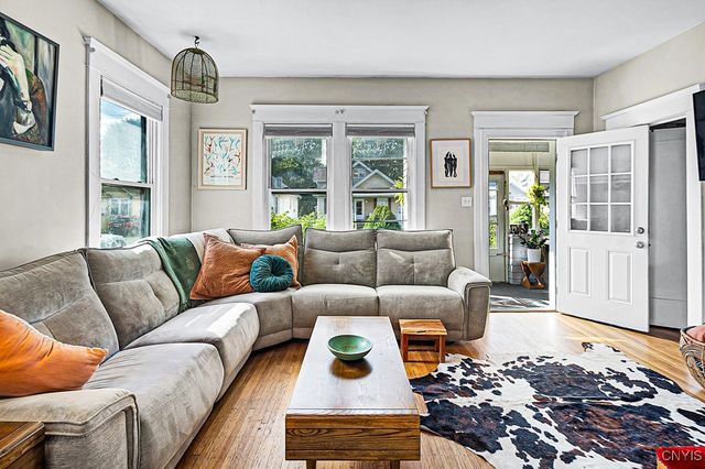 2 Russell Ave, Whitestown, NY 13495