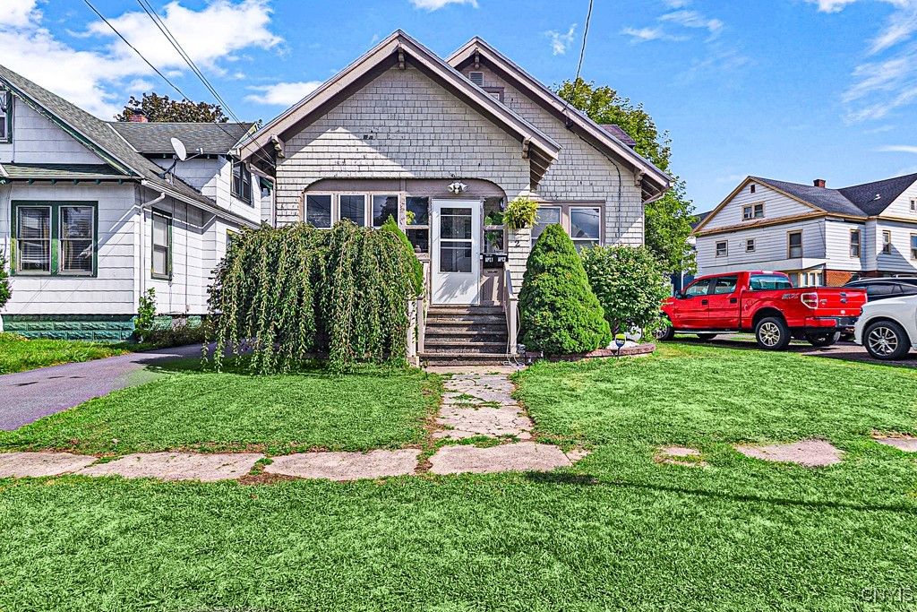 2 Russell Ave, Whitestown, NY 13495