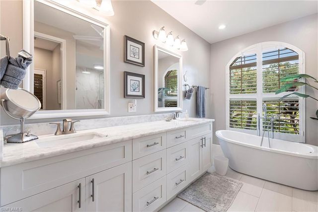 4372 Bittern CT, Naples, FL 34119