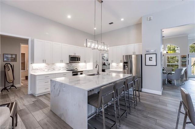 4372 Bittern CT, Naples, FL 34119