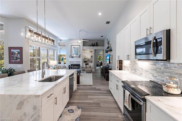 4372 Bittern CT, Naples, FL 34119