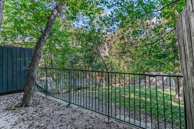 1304 Mariposa DR 156, Austin, TX 78704