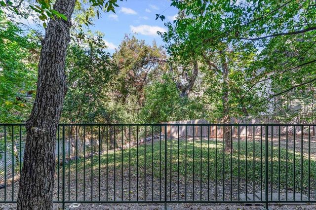 1304 Mariposa DR 156, Austin, TX 78704