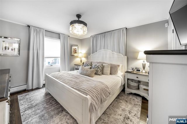 34 Cameron Avenue, Pequannock Township, NJ 07444