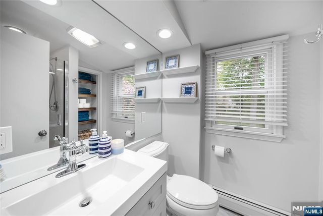 34 Cameron Avenue, Pequannock Township, NJ 07444