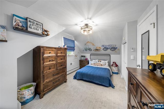 34 Cameron Avenue, Pequannock Township, NJ 07444