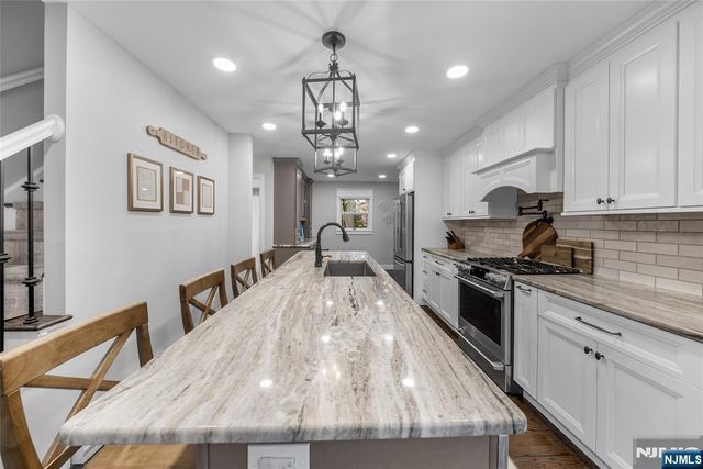 34 Cameron Avenue, Pequannock Township, NJ 07444