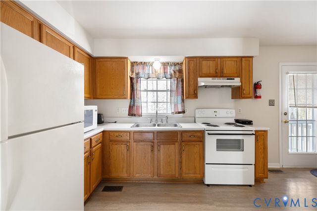 2606 Geneva Dr, Richmond, VA 23224