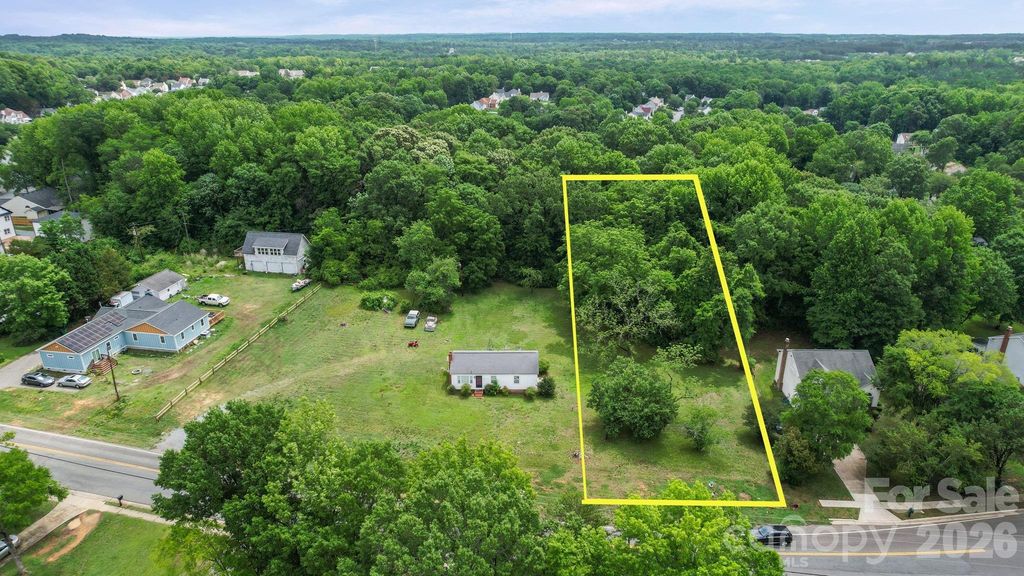 8090 Plott Road, Charlotte, NC 28227