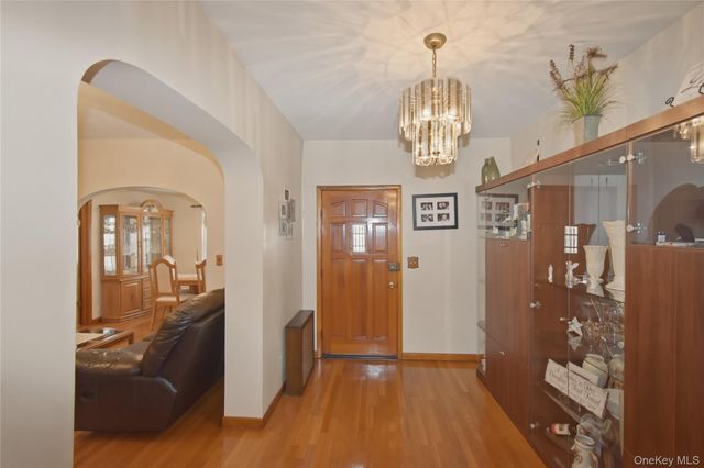132 Overlook Street, Mount Vernon, NY 10552