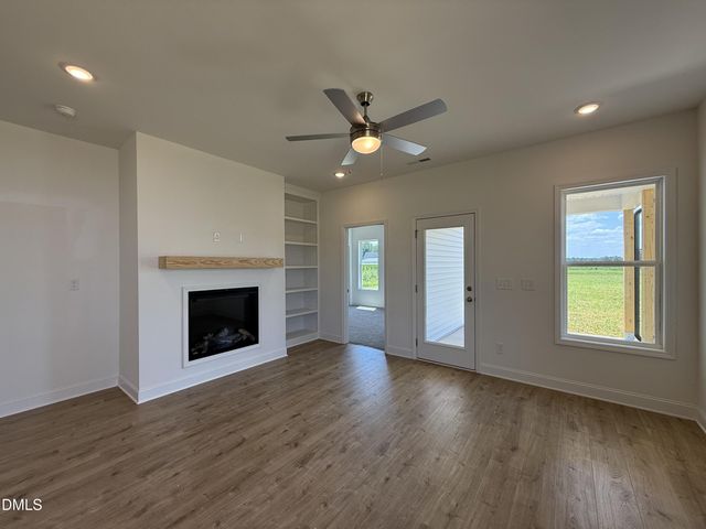 156 Longfield Court, Dunn, NC 28334