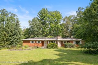 4 Hemlock Lane, Hyde Park, NY 12538