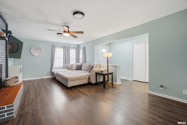 3421 N ROCKWOOD Road, Peoria, IL 61604