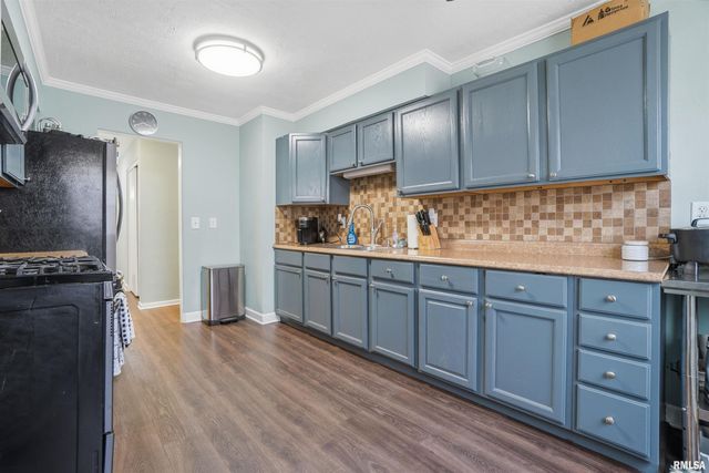 3421 N ROCKWOOD Road, Peoria, IL 61604