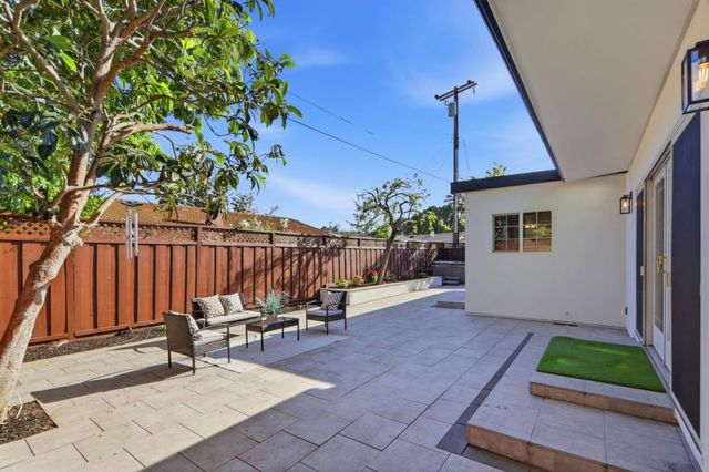 2466 Armstrong, Santa Clara, CA 95050