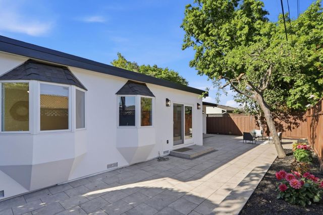 2466 Armstrong, Santa Clara, CA 95050