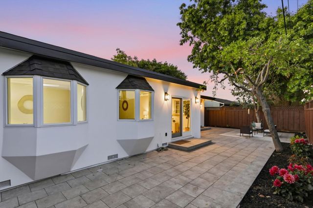 2466 Armstrong, Santa Clara, CA 95050