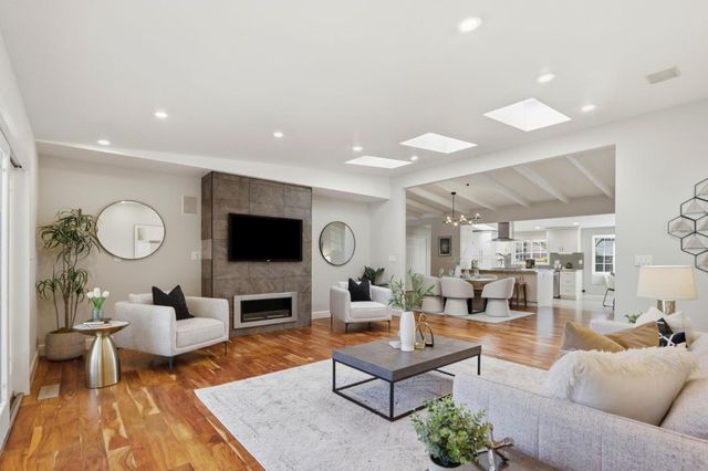 2466 Armstrong, Santa Clara, CA 95050