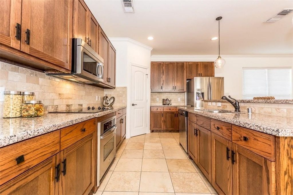 4415 Gennaro Street, Dallas, TX 75204