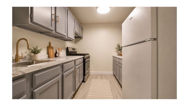 2181 Pacific St Apt 2C, New York City, NY 11233