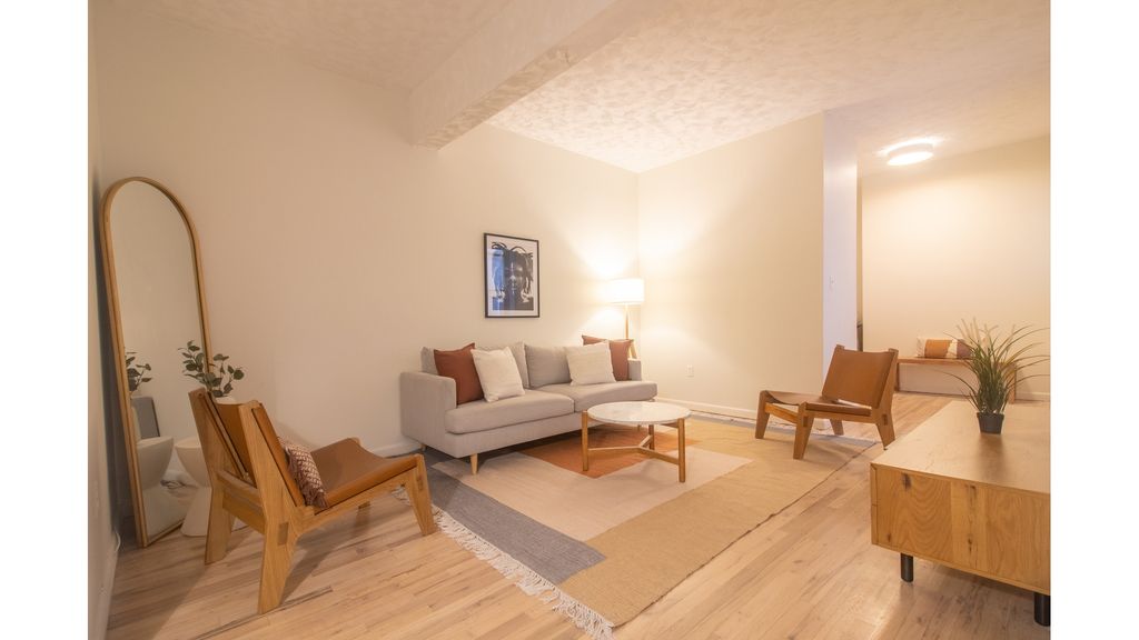 2181 Pacific St Apt 2C, New York City, NY 11233