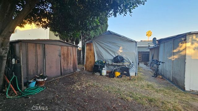 7541 5th Street, Buena Park, CA 90621