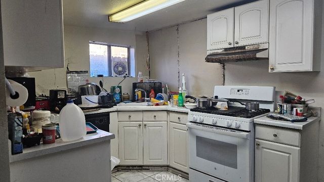 7541 5th Street, Buena Park, CA 90621
