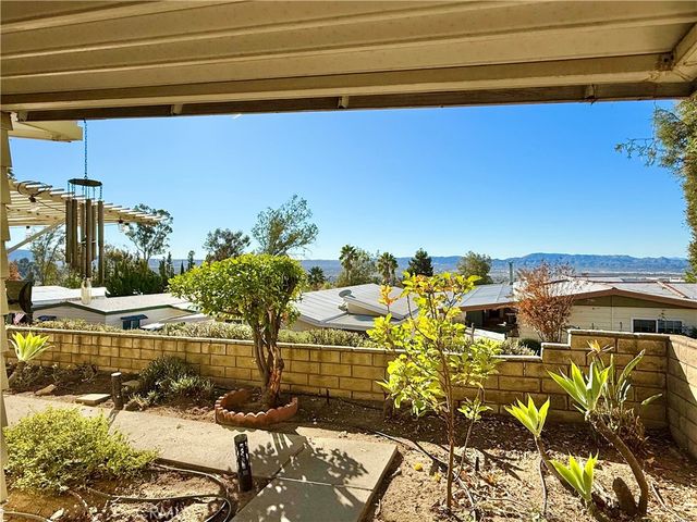 4040 Piedmont Drive 129, Highland, CA 92346