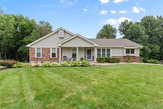 109 Iron Lake Court, St Charles, MO 63304