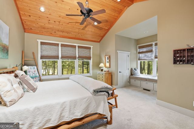479 Lake Loop Road, Menlo, GA 30731