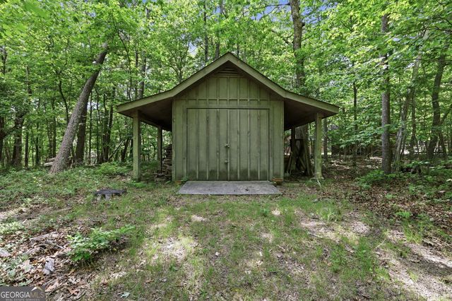 479 Lake Loop Road, Menlo, GA 30731