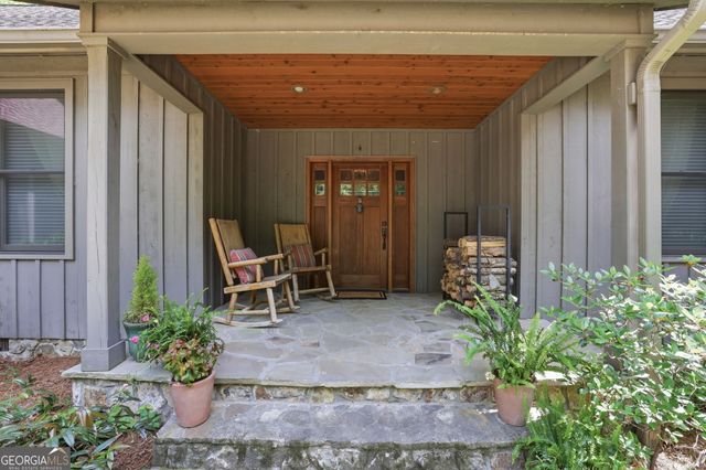 479 Lake Loop Road, Menlo, GA 30731
