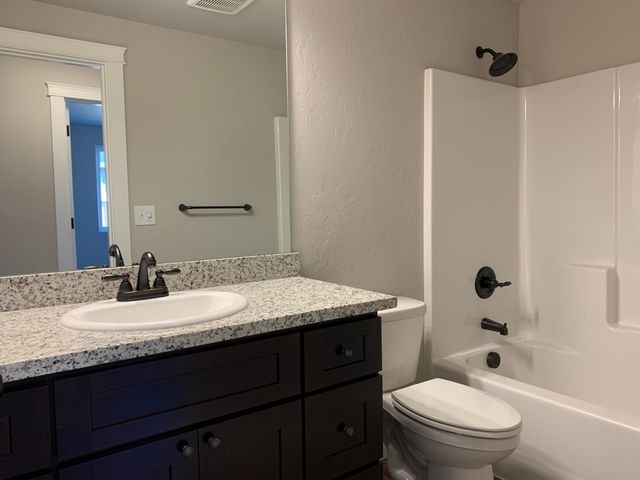 449 Spring Valley Drive, Medford, OR 97501