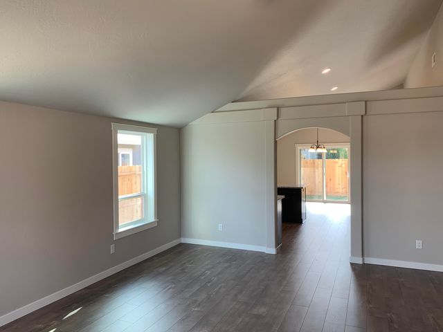 449 Spring Valley Drive, Medford, OR 97501